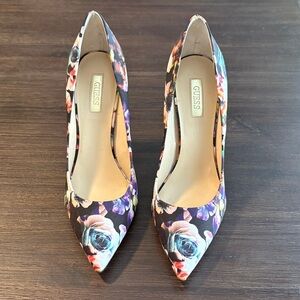 GUESS Multicolor Floral Heels